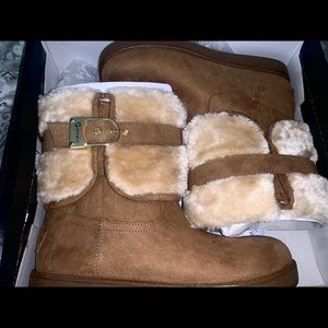 Guess Aussie Boots